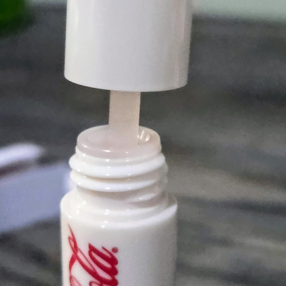 Coca Cola In To You Lipgloss/Tint Sugar Free Lemon HW01 - Picture 4 of 6